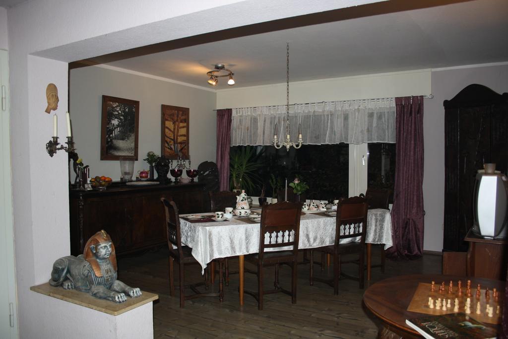 Hotel Haus Silbertal Much Esterno foto